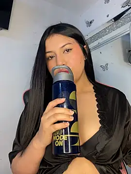 Snapshot of scarleth_marquezz chatting on 3, 5, 2026 scarleth marquezz online show from 3, 5, 2026