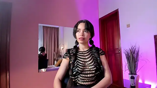 KatrionaNyx online show from 13, 4, 2026