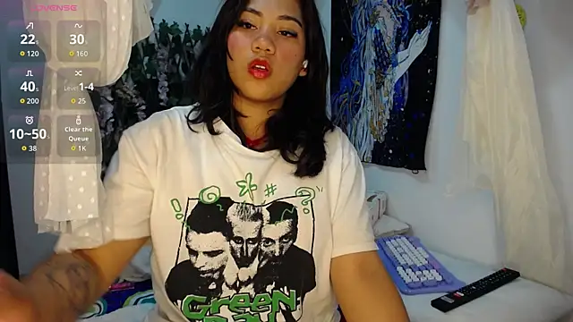 hairylatiingoddess online show from 18, 4, 2026