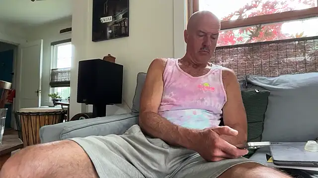 Snapshot of Guy__Grey chatting on 26, 6, 2026 Guy Grey online show from 26, 6, 2026