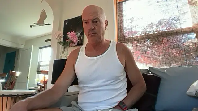 Snapshot of Guy__Grey chatting on 17, 6, 2026 Guy Grey online show from 17, 6, 2026