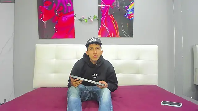 ahsly78Bryan online show from 23, 7, 2026
