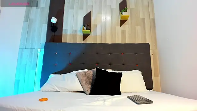 GabyRouge online show from 26, 2, 2026