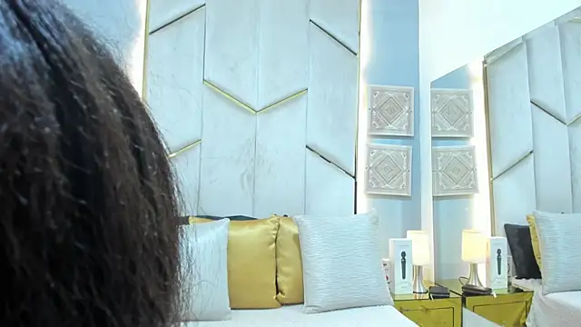 Snapshot of KarinaaCoxx chatting on 2, 7, 2026 KarinaaCoxx online show from 2, 7, 2026