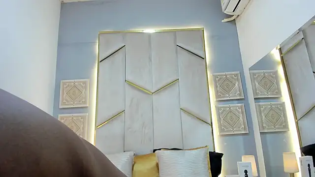 KarinaaCoxx online show from 20, 4, 2026