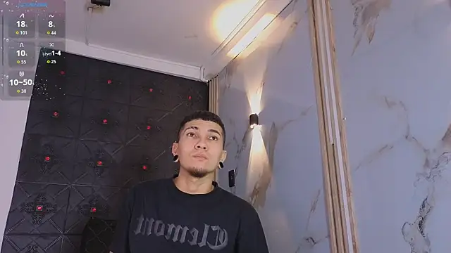 Logan and Reachel online show from 22, 4, 2026