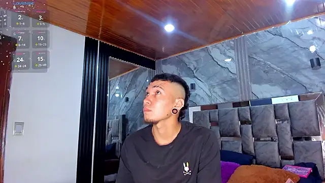 Logan and Reachel online show from 11, 3, 2026