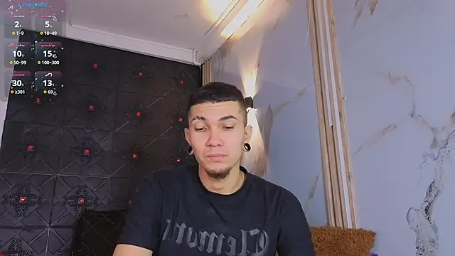 Logan and Reachel online show from 17, 4, 2026