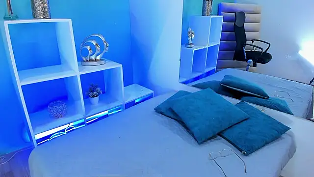 April Swett online show from 7, 3, 2026