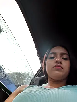 DulceCaroX online show from 9, 3, 2026