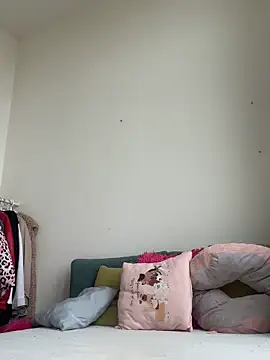 bratzdoll94 online show from 2, 3, 2026