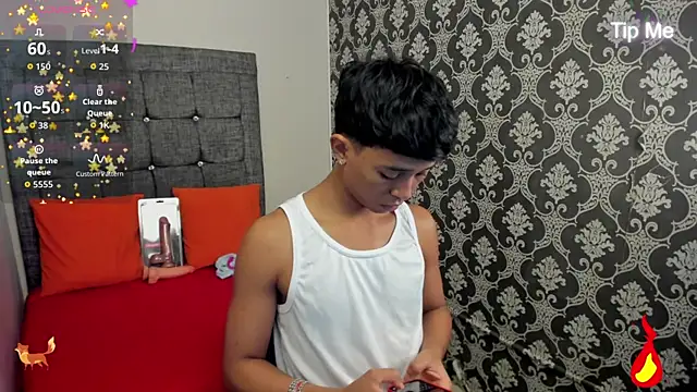 Snapshot of Little_Twink19x chatting on 26, 6, 2026 Little Twink19x online show from 26, 6, 2026