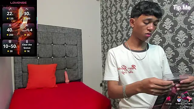 Little Twink19x online show from 9, 4, 2026