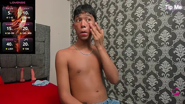 Little Twink19x online show from 16, 4, 2026