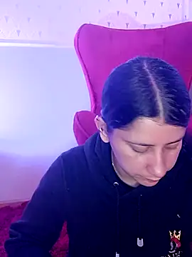 LunaDamasco online show from 21, 4, 2026