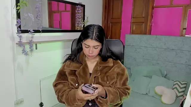 Aysha winxs online show from 22, 5, 2026