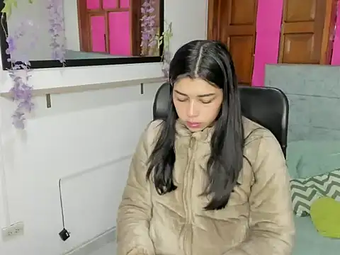 Aysha winxs online show from 8, 5, 2026