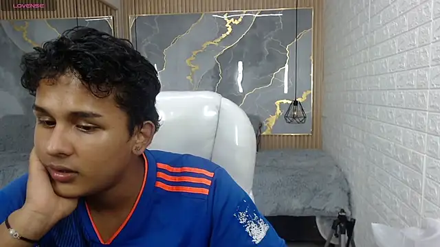 velvet o online show from 2, 3, 2026