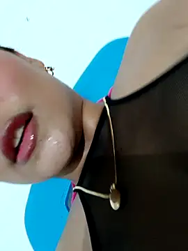 Andrea-hoot online show from 3, 3, 2026