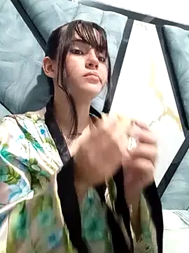 sara cute so online show from 13, 3, 2026