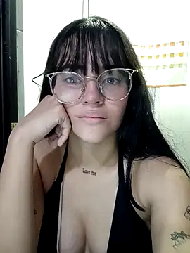 sara cute so online show from 24, 2, 2026