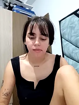 sara cute so online show from 11, 4, 2026