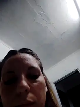 Snapshot of CamiliLuna chatting on 22, 5, 2026 CamiliLuna online show from 22, 5, 2026