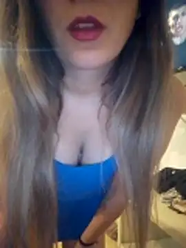 Snapshot of CamiliLuna chatting on 24, 5, 2026 CamiliLuna online show from 24, 5, 2026