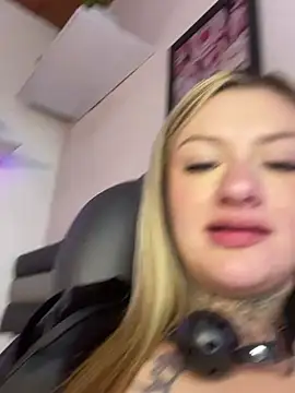 Eliee Roth online show from 5, 3, 2026