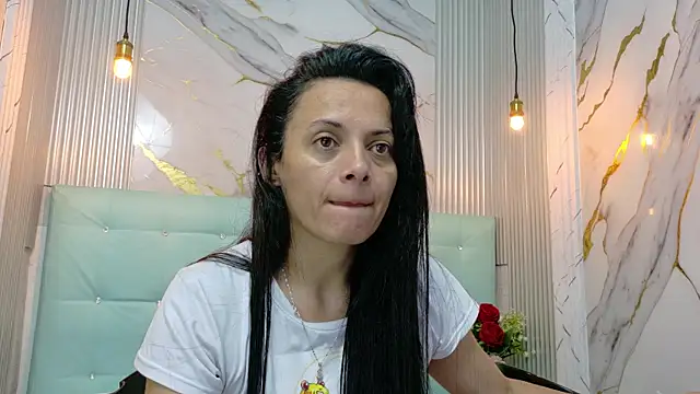 QueenSallyDesire online show from 2, 6, 2026