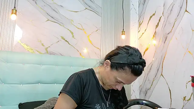 QueenSallyDesire online show from 30, 5, 2026