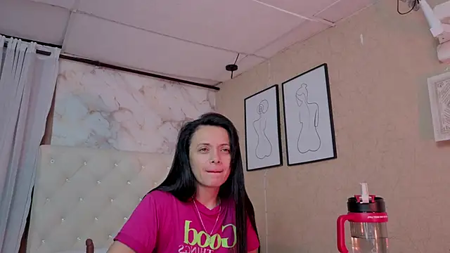 QueenSallyDesire online show from 19, 5, 2026