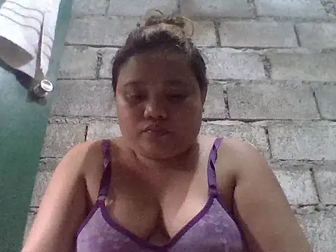 Snapshot of sweetlyn31 chatting on 21, 7, 2026 sweetlyn31 online show from 21, 7, 2026