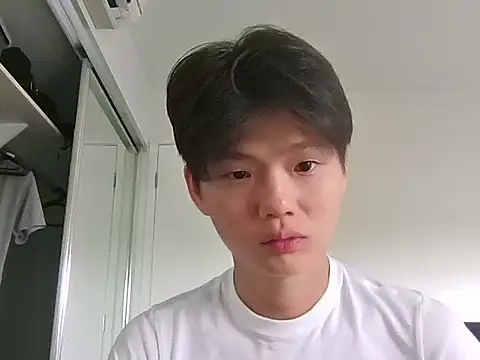 sweetiepuppy421 online show from 22, 3, 2026