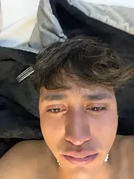 Alejandroml2 online show from 4, 7, 2026
