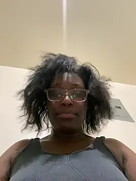 Snapshot of Sinfulwaterfalls chatting on 27, 4, 2026 Sinfulwaterfalls online show from 27, 4, 2026