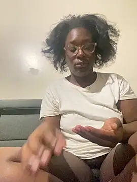 Snapshot of Sinfulwaterfalls chatting on 24, 5, 2026 Sinfulwaterfalls online show from 24, 5, 2026