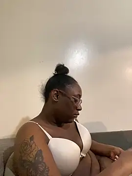 Snapshot of Sinfulwaterfalls chatting on 22, 4, 2026 Sinfulwaterfalls online show from 22, 4, 2026