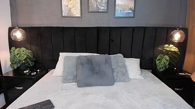 Snapshot of Bianca_Monroe_ chatting on 7, 7, 2026 Bianca Monroe online show from 7, 7, 2026
