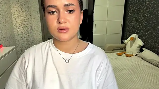 JoycelynUrion online show from 14, 4, 2026