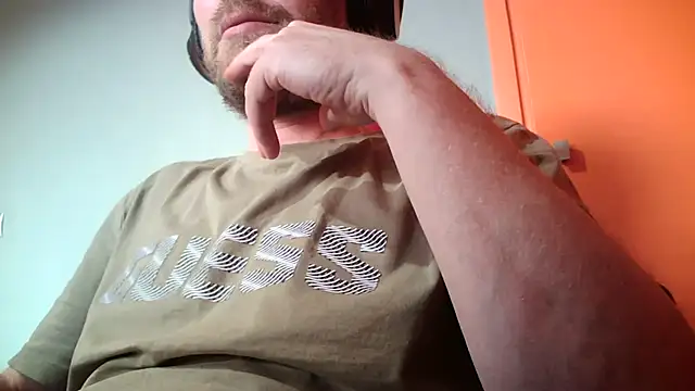 Snapshot of truble78 chatting on 20, 5, 2026 truble78 online show from 20, 5, 2026
