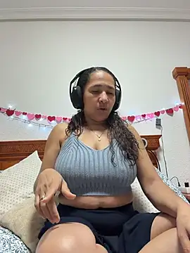 CrystalIvy online show from 19, 4, 2026
