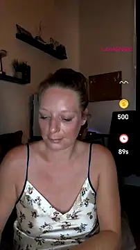 Snapshot of ZaramourXMrX chatting on 8, 7, 2026 ZaramourXMrX online show from 8, 7, 2026