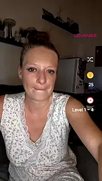 Snapshot of ZaramourXMrX chatting on 11, 7, 2026 ZaramourXMrX online show from 11, 7, 2026