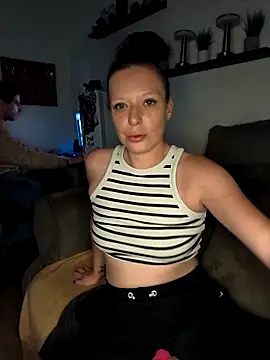 Snapshot of ZaramourXMrX chatting on 22, 4, 2026 ZaramourXMrX online show from 22, 4, 2026