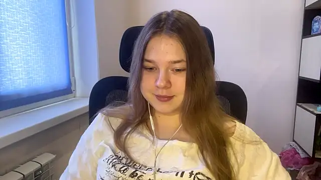 TomikoPfau online show from 29, 3, 2026