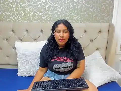 Sophia Cook  online show from 20, 2, 2026