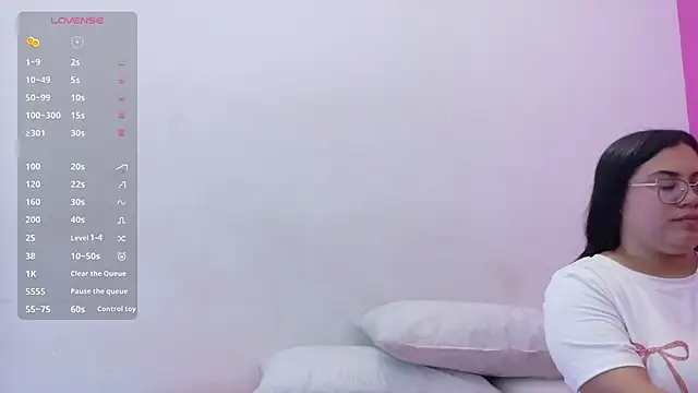 curvybuffgirllll online show from 11, 3, 2026