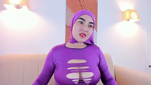 Snapshot of Malika_Noor chatting on 13, 5, 2026 Malika Noor online show from 13, 5, 2026