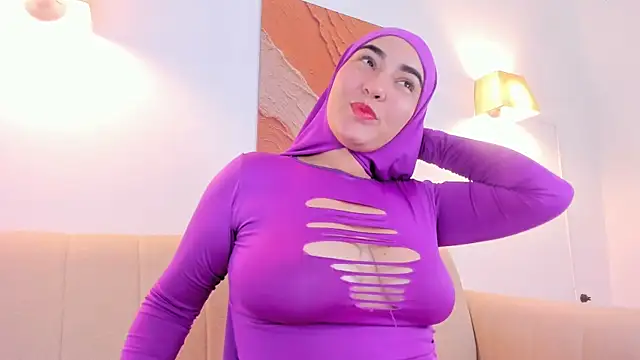 Snapshot of Malika_Noor chatting on 26, 4, 2026 Malika Noor online show from 26, 4, 2026
